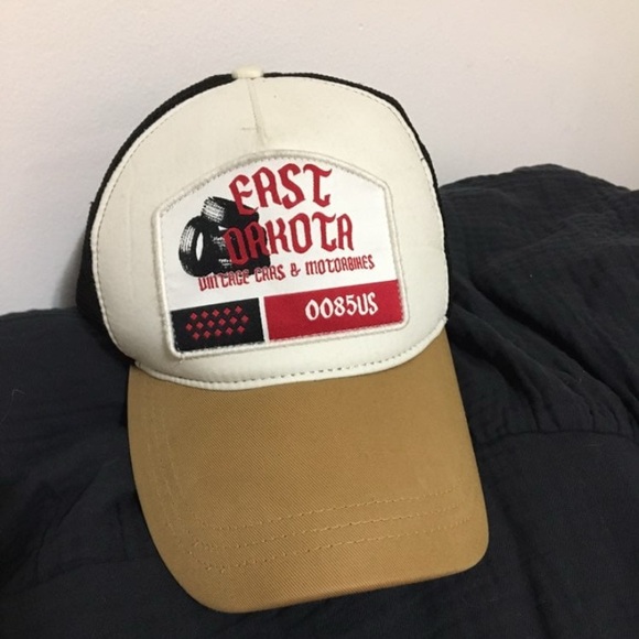Zara trucker SnapBack hat‎ Men’s Medium - Picture 1 of 7
